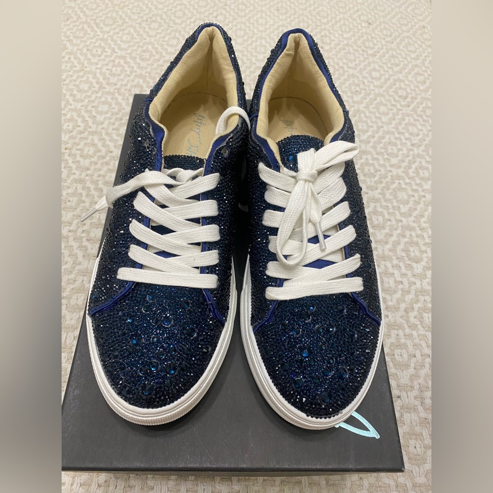 Betsey Johnson Sidny Sneaker - Navy, size 8